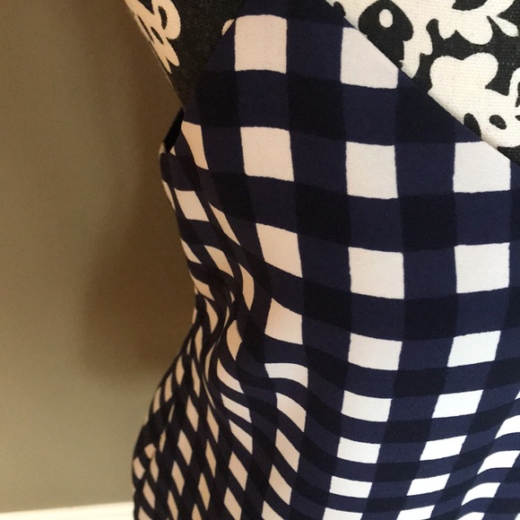 🍌 Navy black and white checked camisole fully lined. - Picture 4 of 12